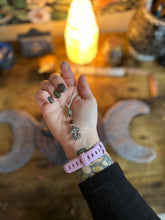 Load image into Gallery viewer, Moss &amp; Magick Necklace
